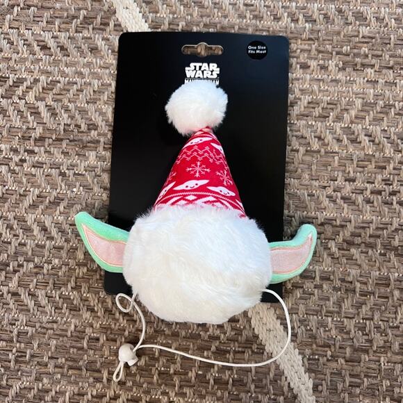 Star Wars The Mandalorian Pet Santa hat One Size - Picture 1 of 4
